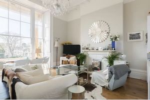 Lounge- click for photo gallery